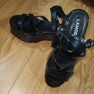 LAMODA Black Platform Sandals